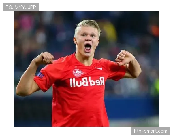 哈兰德冰箱里只放蛋白粉和冰块，连瓶可乐都得偷偷喝