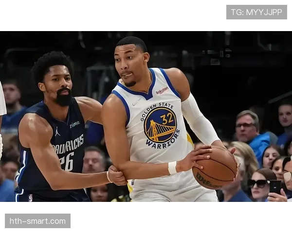 奥拉迪波无球跑动制造防守漏洞，改变球队进攻节奏